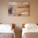 Lazaratos Appart hôtel