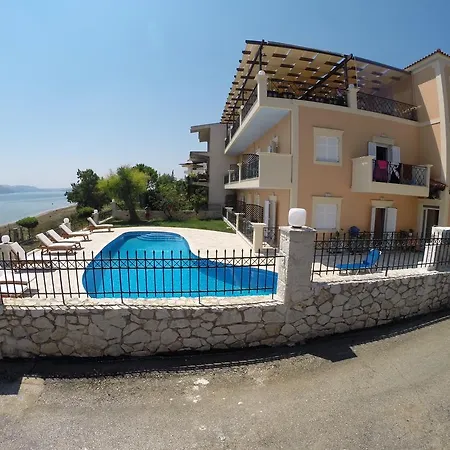 Lazaratos Apart-hotel 2*