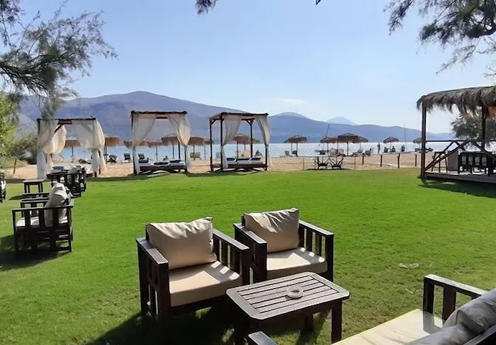 Lazaratos Apart-hotel Kouvalata