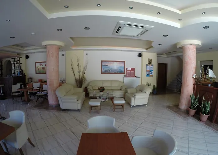 Lazaratos Apart-hotel Kouvalata