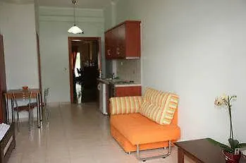 Lazaratos Aparthotel