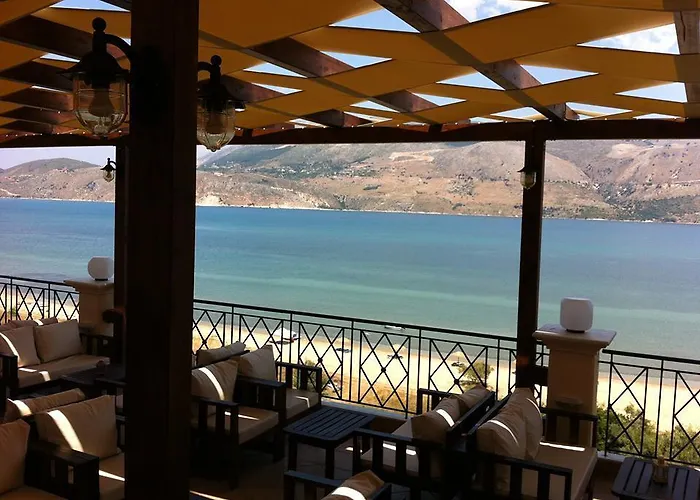 Lazaratos Apart-hotel Kouvalata