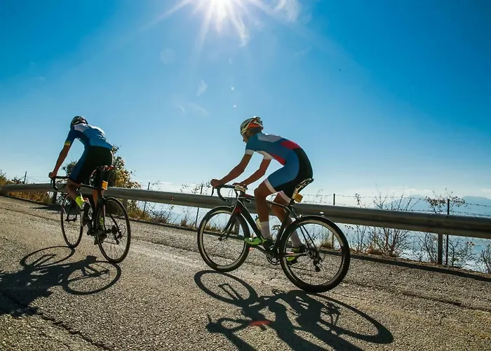 Aparthotel Lazaratos