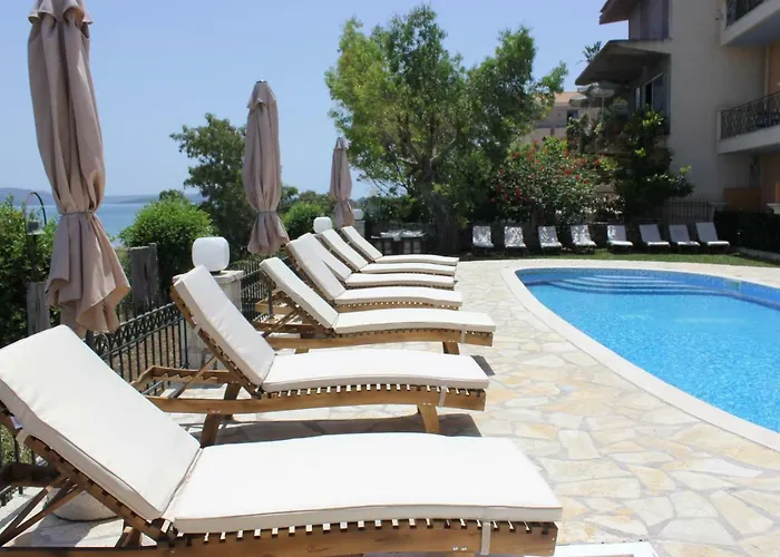 Apart-hotel Lazaratos 2*