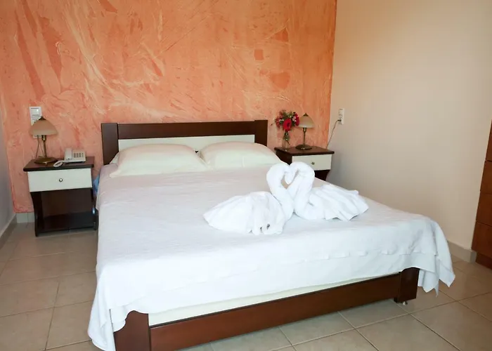 Lazaratos Apart-hotel Kouvalata