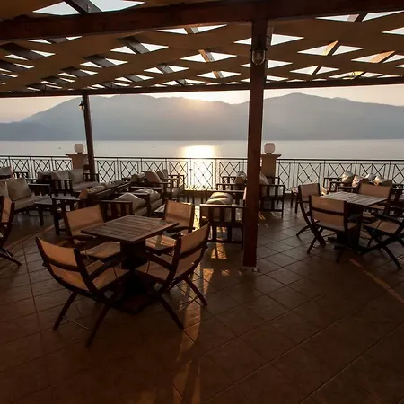 Lazaratos Apartmanhotel